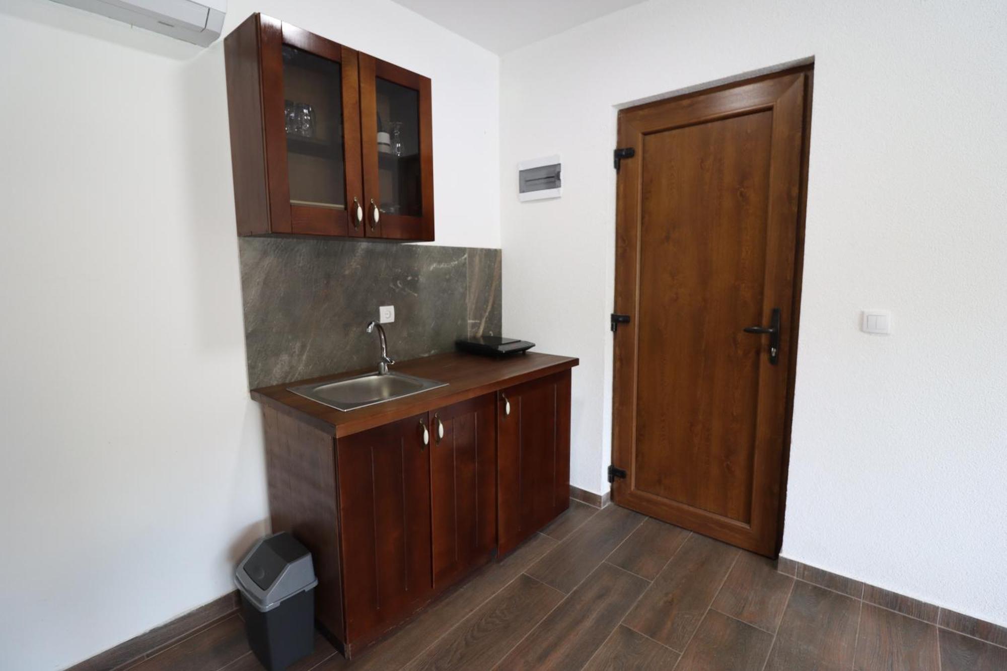 Dunavska Vila Milosavljevic Donji Milanovac Bagian luar foto