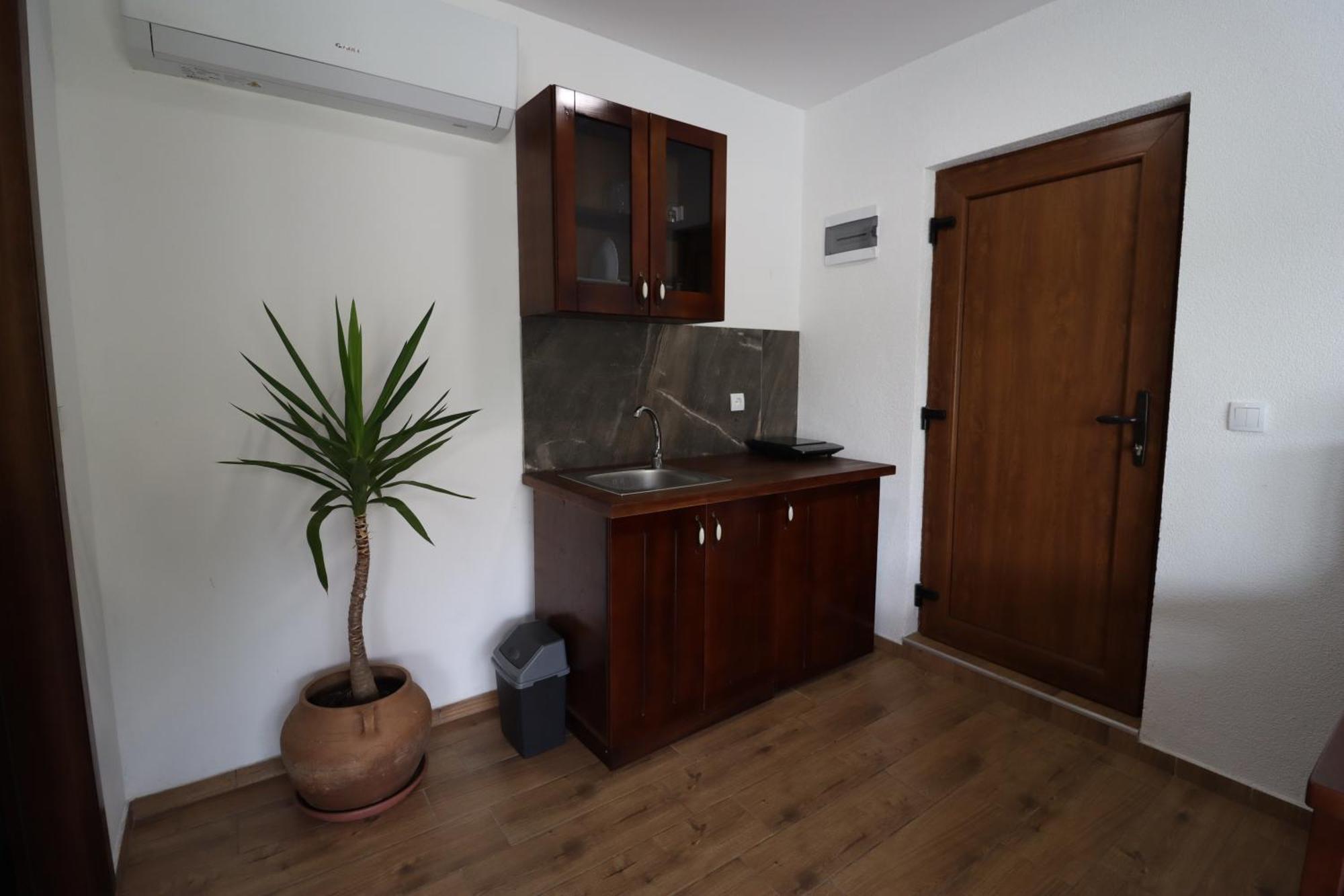 Dunavska Vila Milosavljevic Donji Milanovac Bagian luar foto